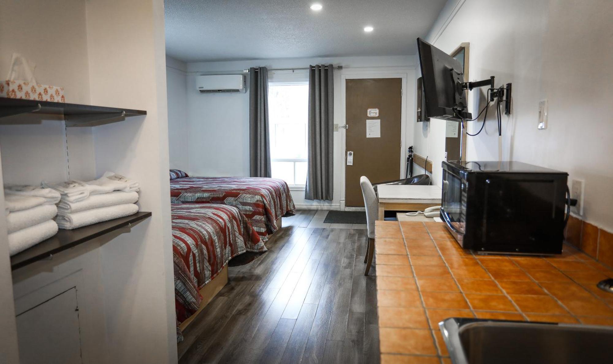 Motel Classique Жолиет Екстериор снимка