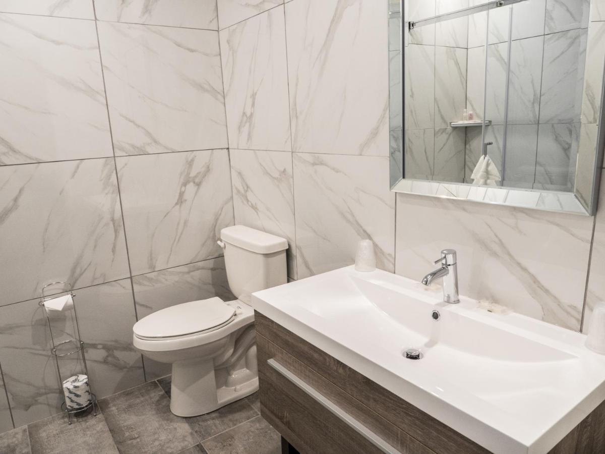 Motel Classique Жолиет Екстериор снимка