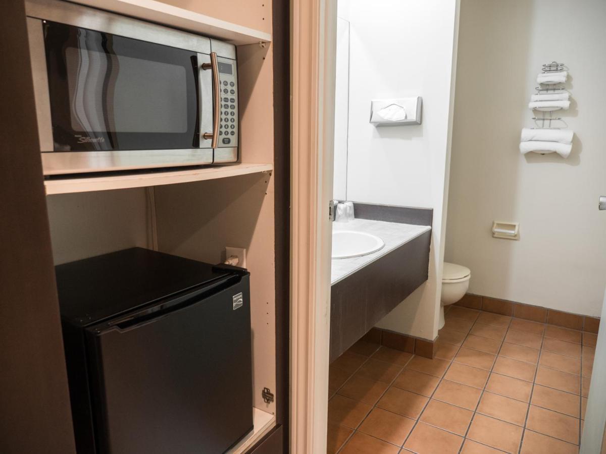 Motel Classique Жолиет Екстериор снимка