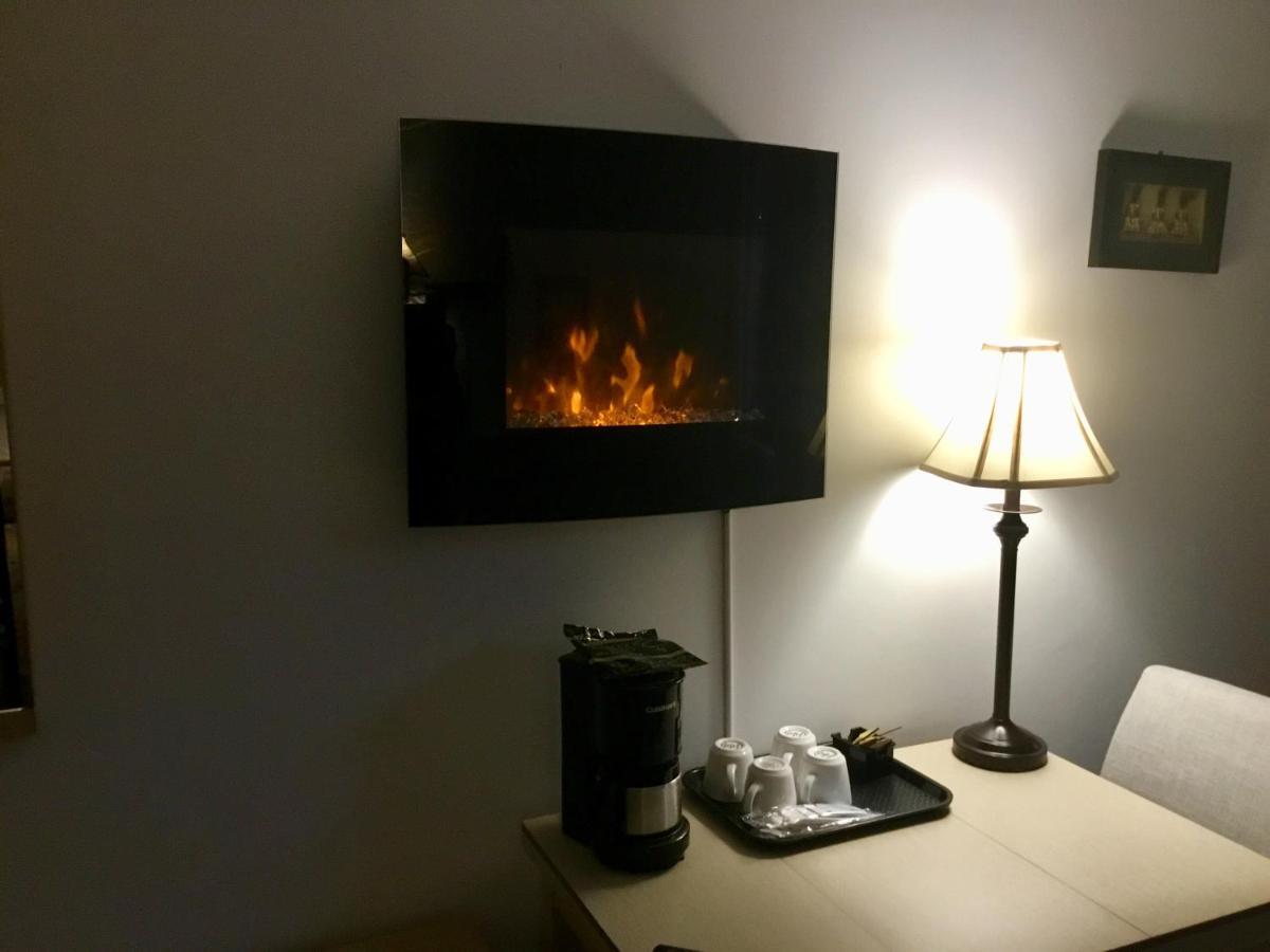 Motel Classique Жолиет Екстериор снимка