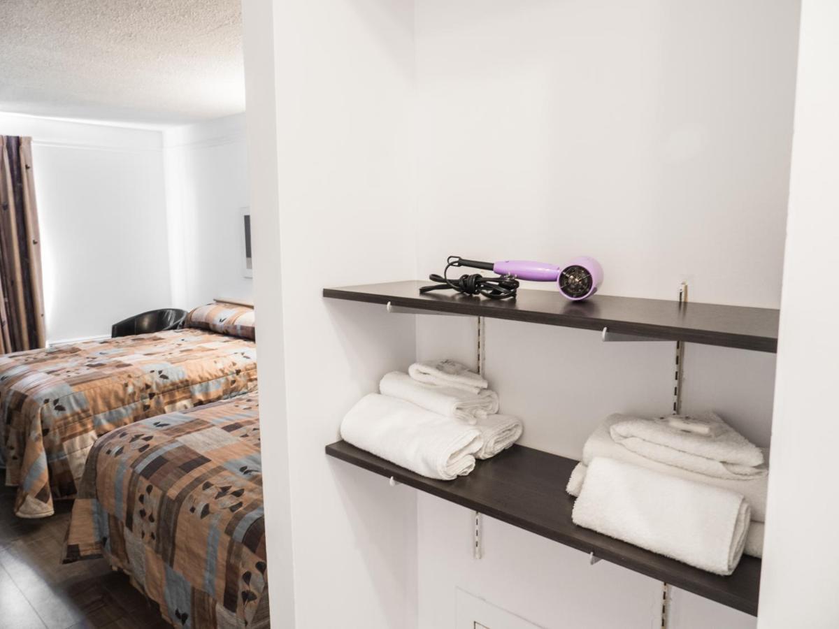 Motel Classique Жолиет Екстериор снимка